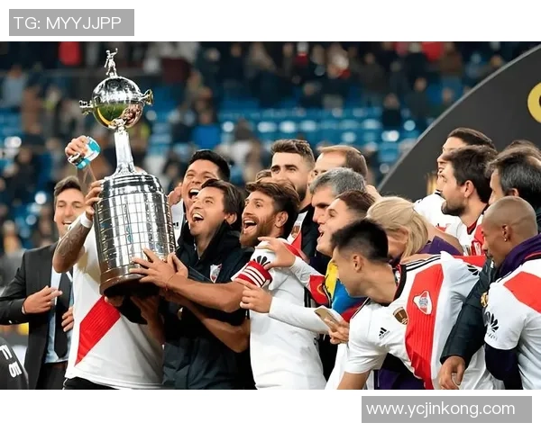 桑托斯与加西拉索激战解放者杯争夺晋级名额的关键对决